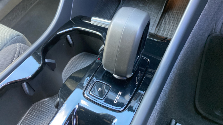 Volvo XC40 2.0 B4P Plus Dark 5dr Auto Petrol Estate